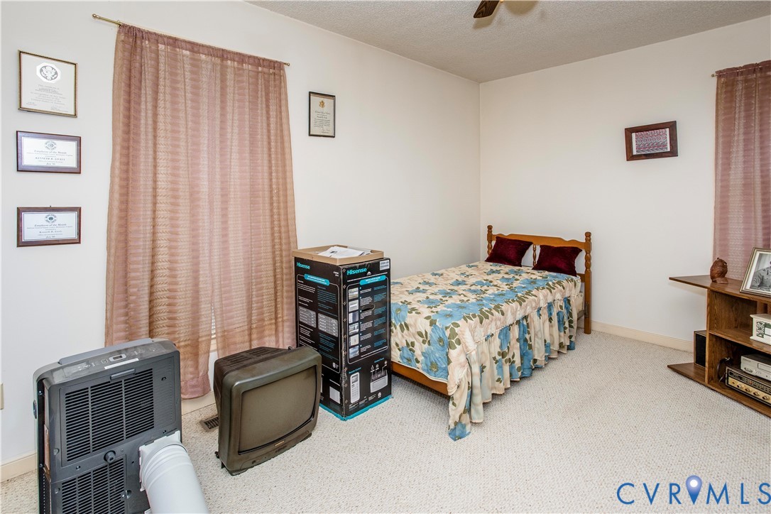 4751 Tatum Road Disputanta, VA 23842 - Photo 18 of 28