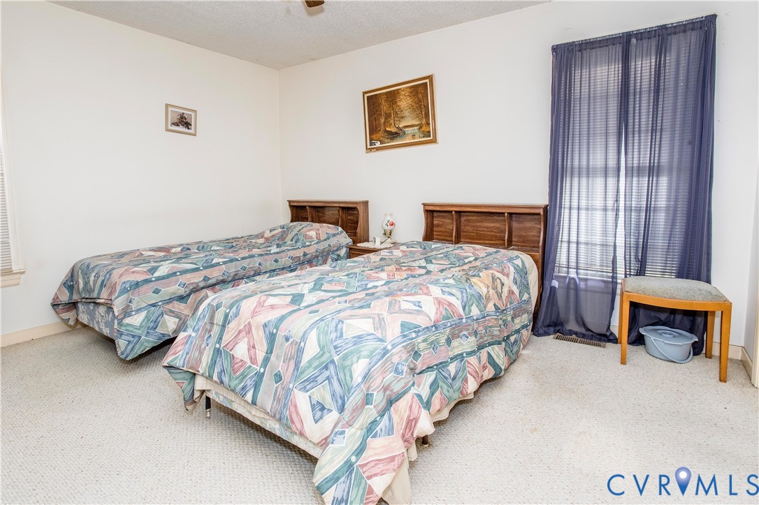 4751 Tatum Road Disputanta, VA 23842 - Photo 19 of 28