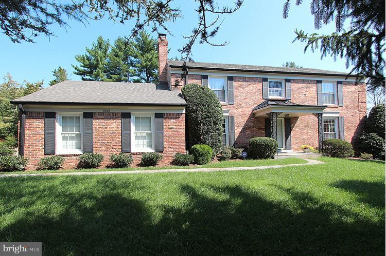 8805 Bells Mill Road Potomac, MD 20854 - Photo 1 of 30 Exterior (Front)