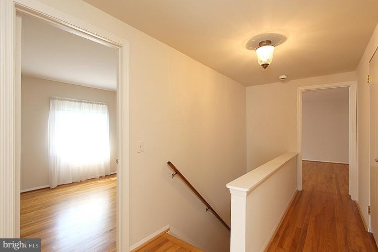 8805 Bells Mill Road Potomac, MD 20854 - Photo 26 of 30 Interior (General)