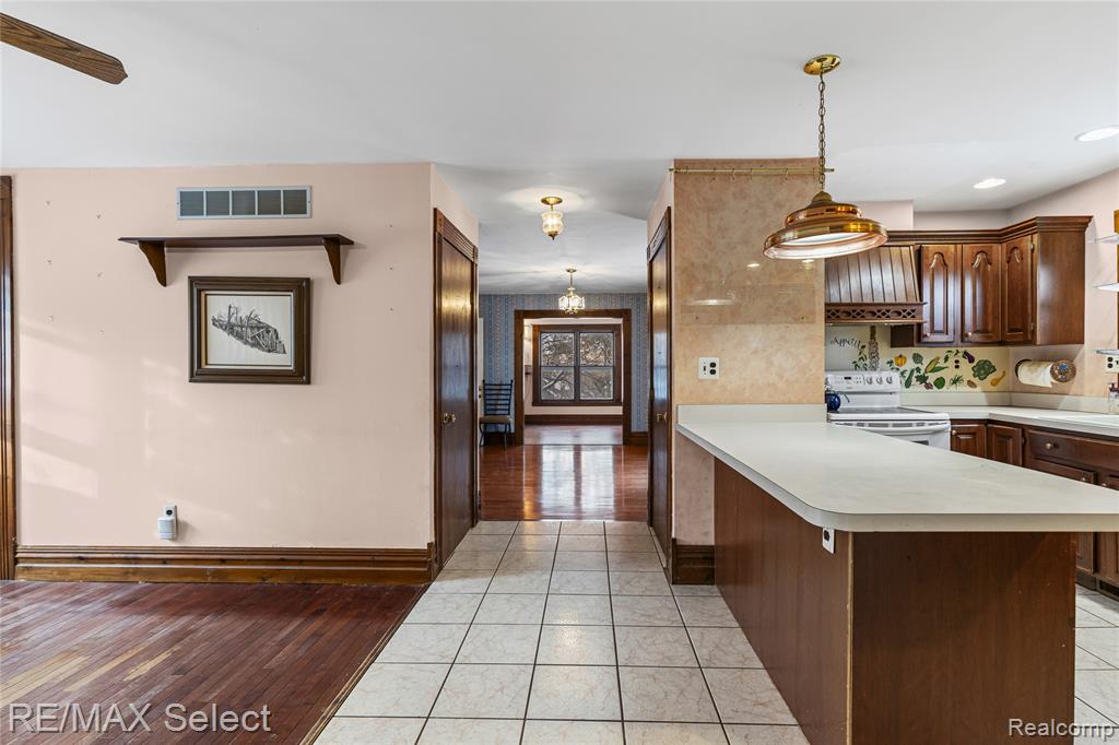 9710 Rattalee Lake Road Clarkston, MI 48348 - Photo 27 of 59 Gallery Image 27