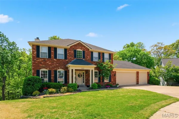 $525,000 | 16112 Ridgewoods Manor Drive, Ellisville, MO 63021