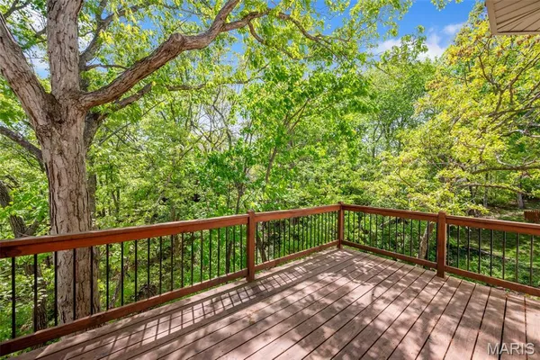 $525,000 | 16112 Ridgewoods Manor Drive, Ellisville, MO 63021