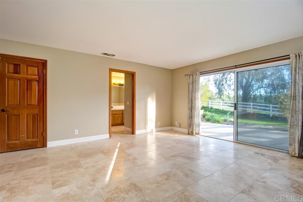 1054 Capra Way Fallbrook, CA 92028 - Photo 12 of 25