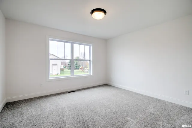 $495,000 | 10520 North Trail View Drive, Dunlap, IL 61525