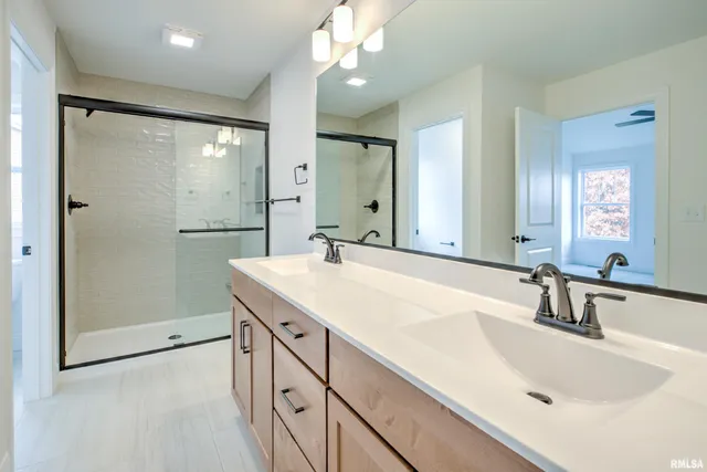 $495,000 | 10520 North Trail View Drive, Dunlap, IL 61525