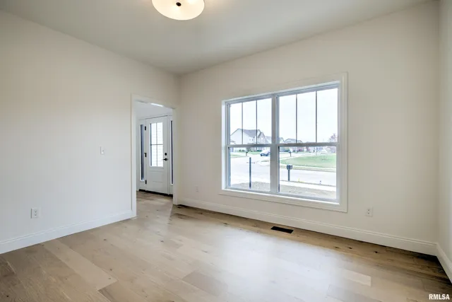 $495,000 | 10520 North Trail View Drive, Dunlap, IL 61525