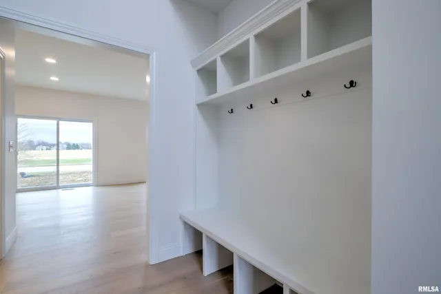 $495,000 | 10520 North Trail View Drive, Dunlap, IL 61525