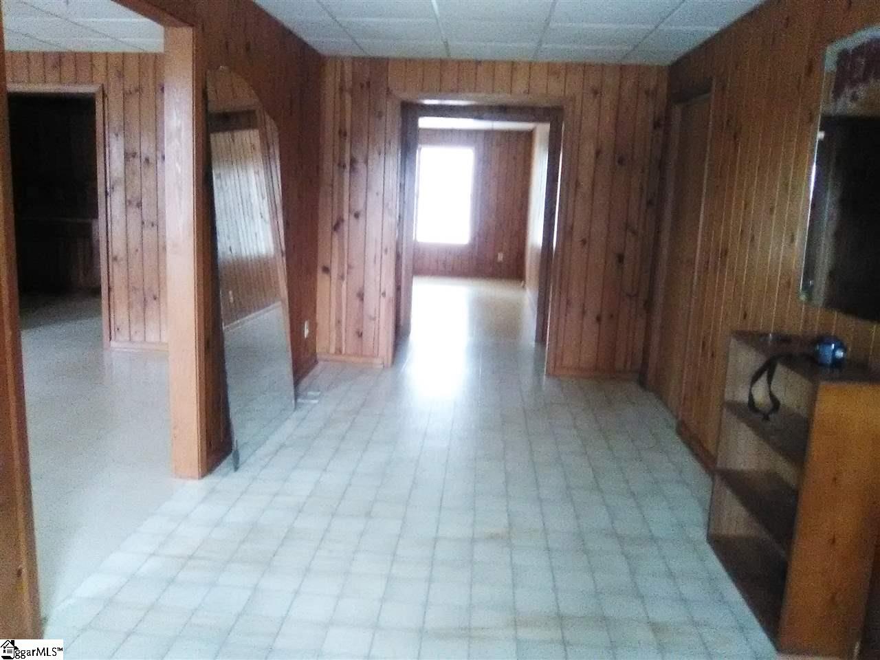 1244 East Butler Road Greenville, SC 29607 - Photo 2 of 13