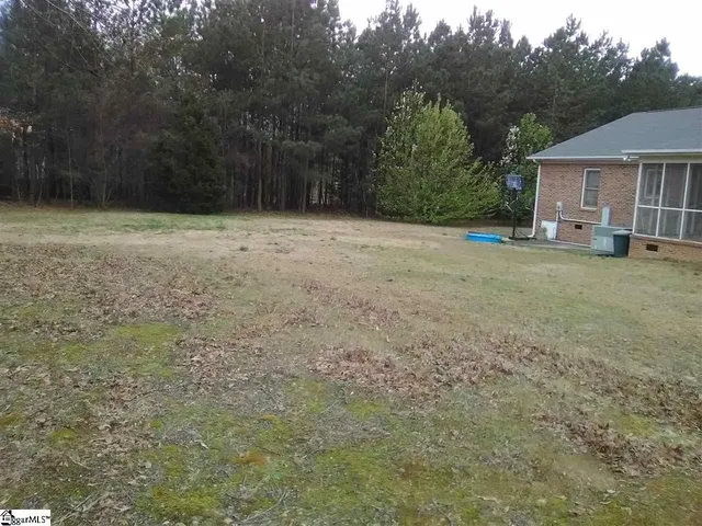 $1,900 | 1244 East Butler Road, Greenville, SC 29607