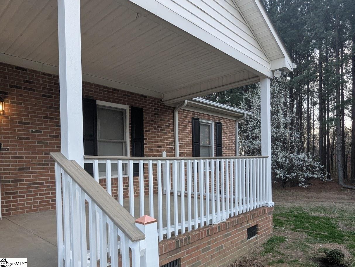 1244 East Butler Road Greenville, SC 29607 - Photo 2 of 24 Gallery Image 2