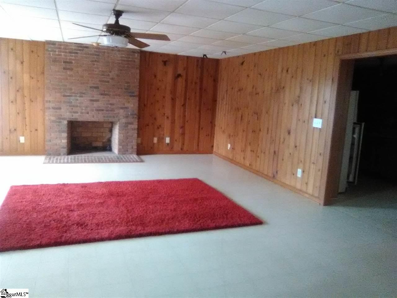 1244 East Butler Road Greenville, SC 29607 - Photo 3 of 13