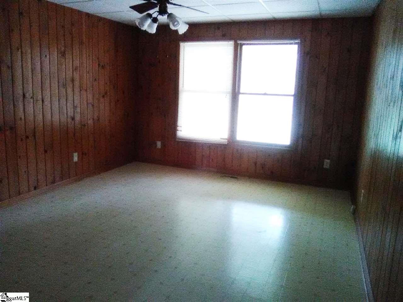 1244 East Butler Road Greenville, SC 29607 - Photo 5 of 13