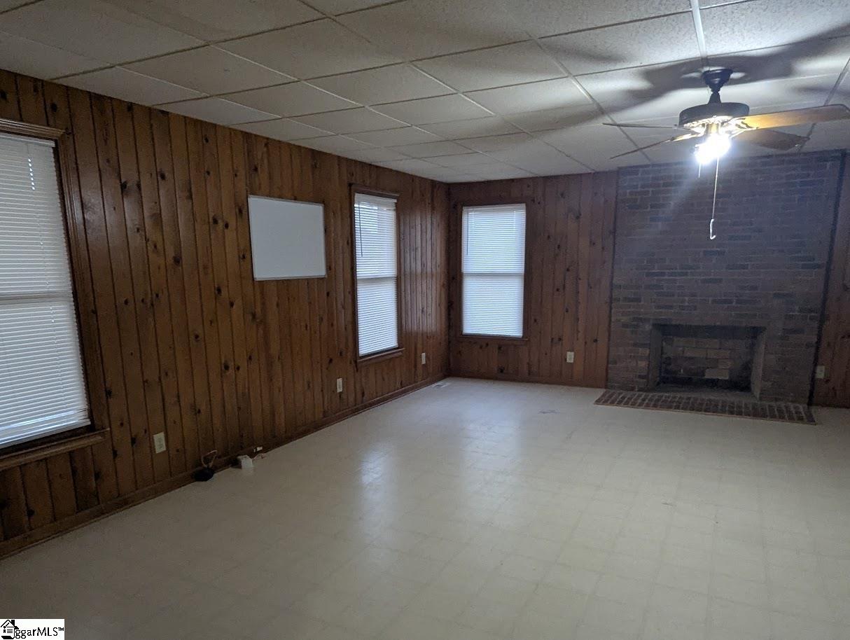 1244 East Butler Road Greenville, SC 29607 - Photo 7 of 24 Gallery Image 7