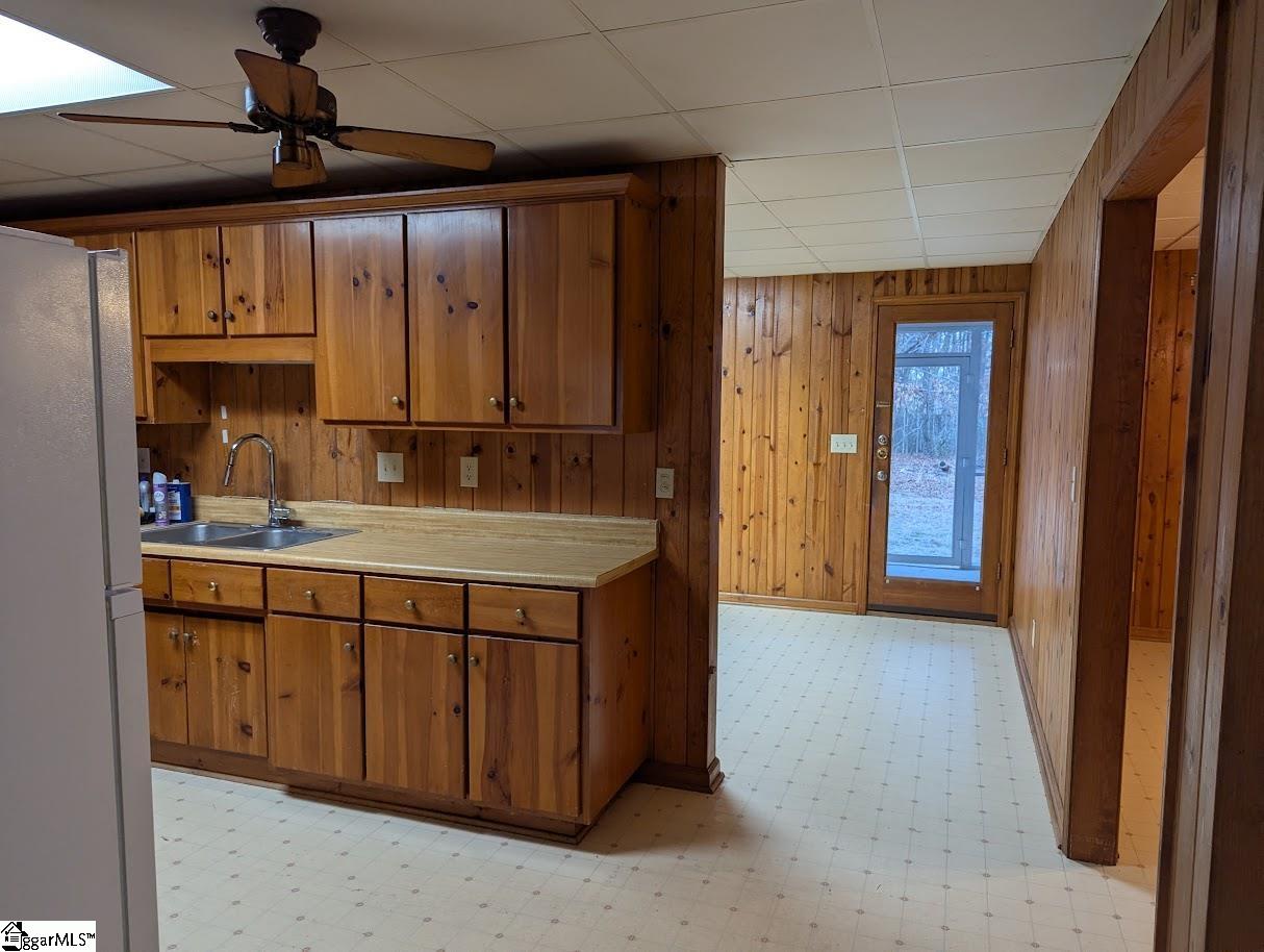 1244 East Butler Road Greenville, SC 29607 - Photo 9 of 24 Gallery Image 9