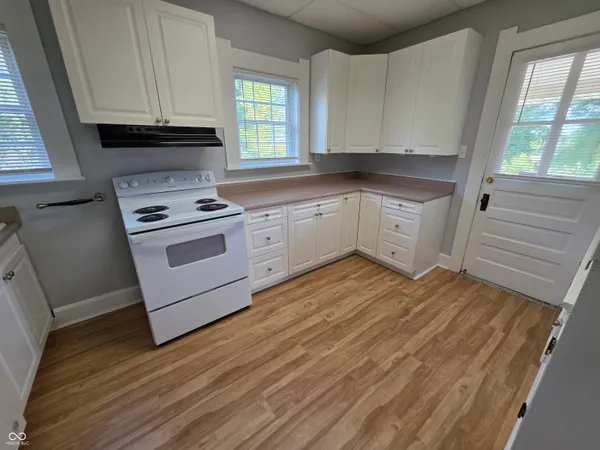 $1,025 | 115 South Heflin Street, Indianapolis, IN 46229