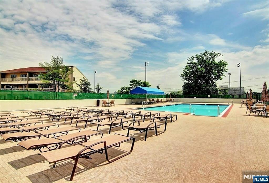 1203 River Road, Unit 9D Edgewater, NJ 07020 - Photo 40 of 42