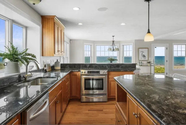 $2,950,000 | 67 Phillips Road, Sagamore Beach, MA 02562