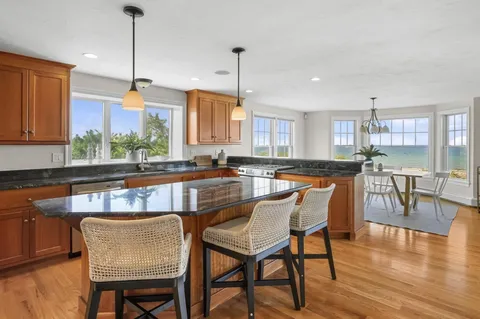 $2,950,000 | 67 Phillips Road, Sagamore Beach, MA 02562
