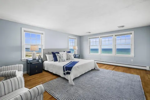 $2,950,000 | 67 Phillips Road, Sagamore Beach, MA 02562