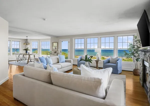 $2,950,000 | 67 Phillips Road, Sagamore Beach, MA 02562