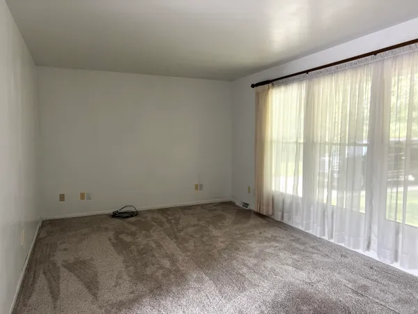 $400,000 | 9669 West S Avenue, Schoolcraft, MI 49087