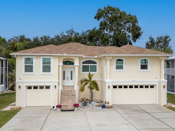 $435,000 | 7711 Gulf Way, Hudson, FL 34667