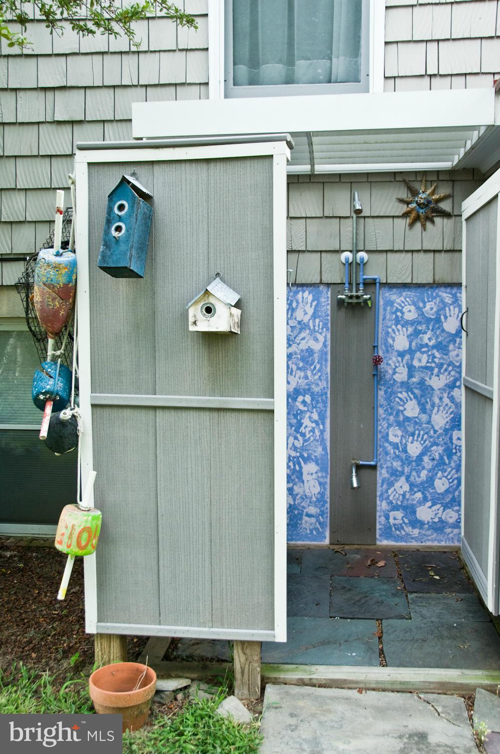 306 River Road Chestertown, MD 21620 - Photo 20 of 30 Outside Shower