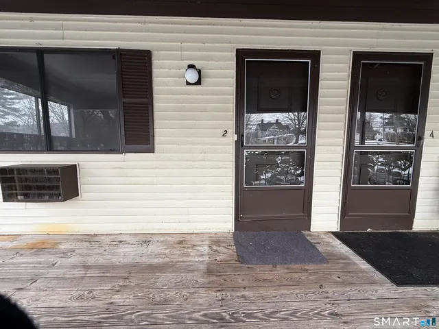 $1,600 | 388 South Main Street, Unit 2, Seymour, CT 06483