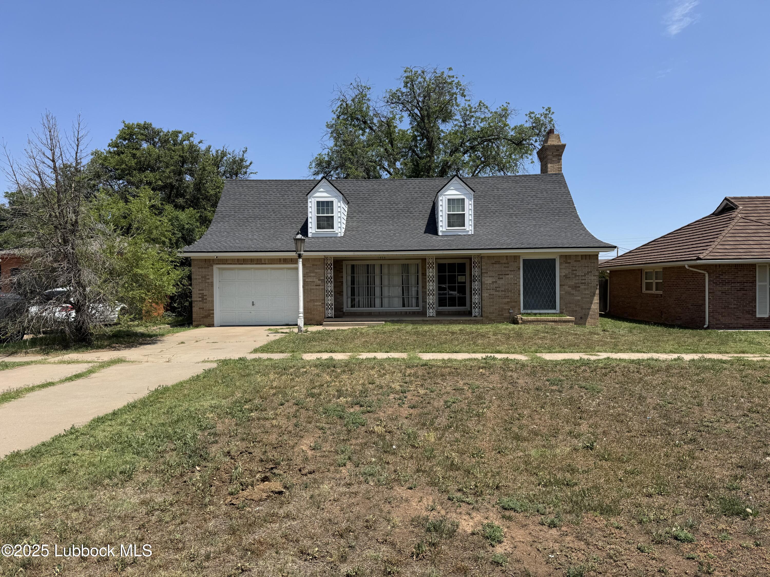 1404 West 7th Plainview, TX 79072 - Photo 1 of 23 IMG_7185 (1)