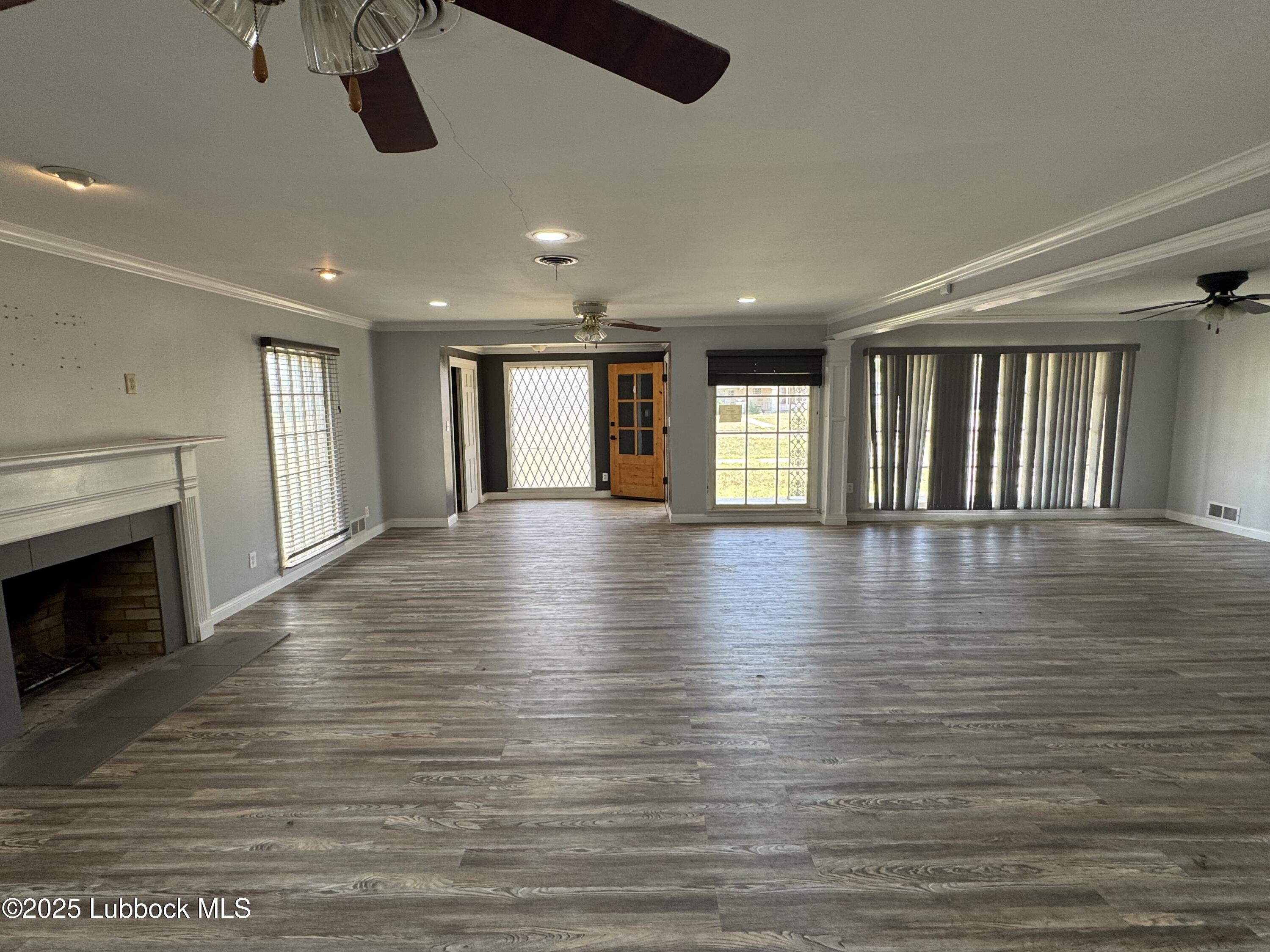 1404 West 7th Plainview, TX 79072 - Photo 11 of 23 IMG_7212