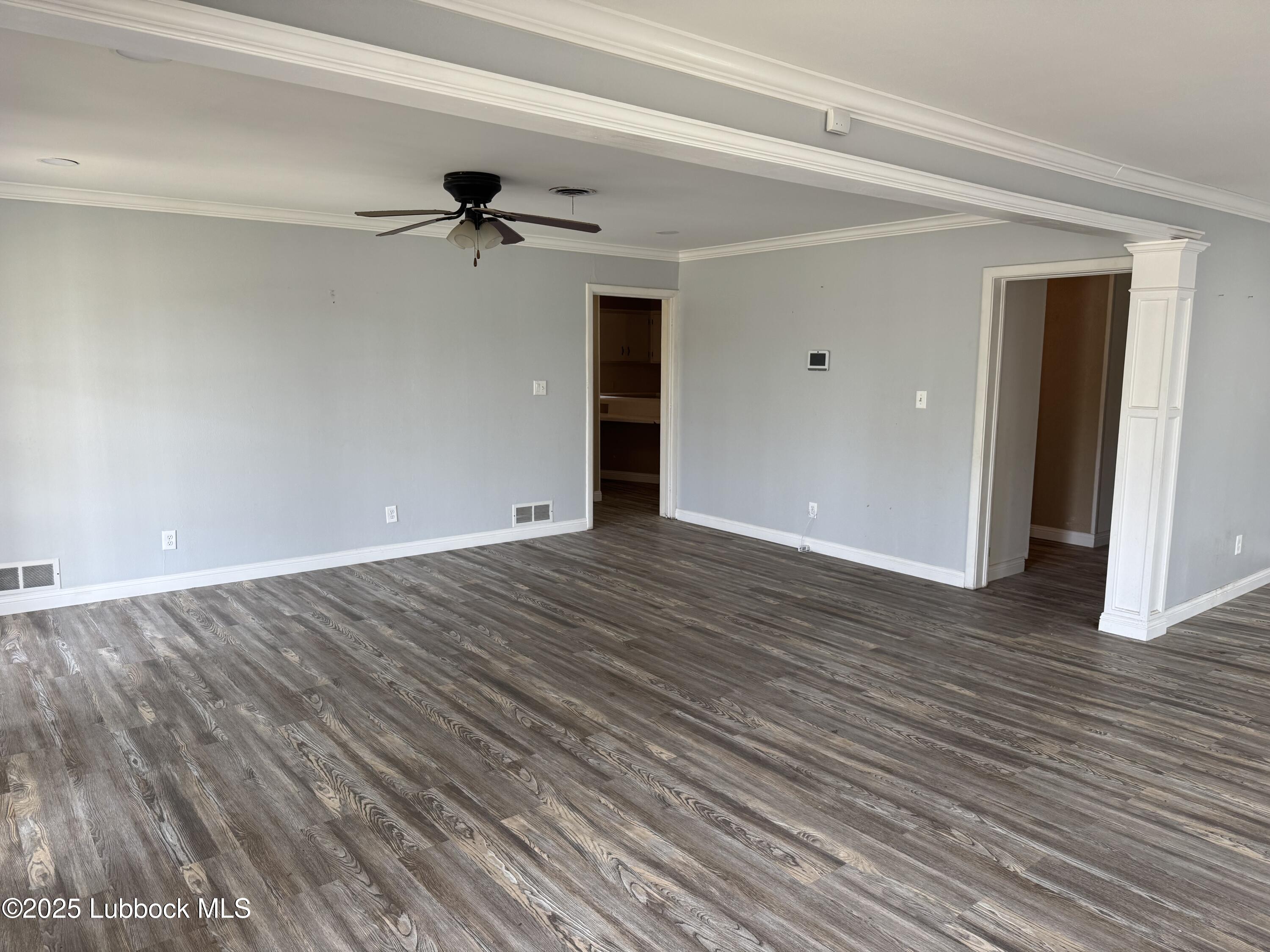 1404 West 7th Plainview, TX 79072 - Photo 12 of 23 IMG_7187 (1)