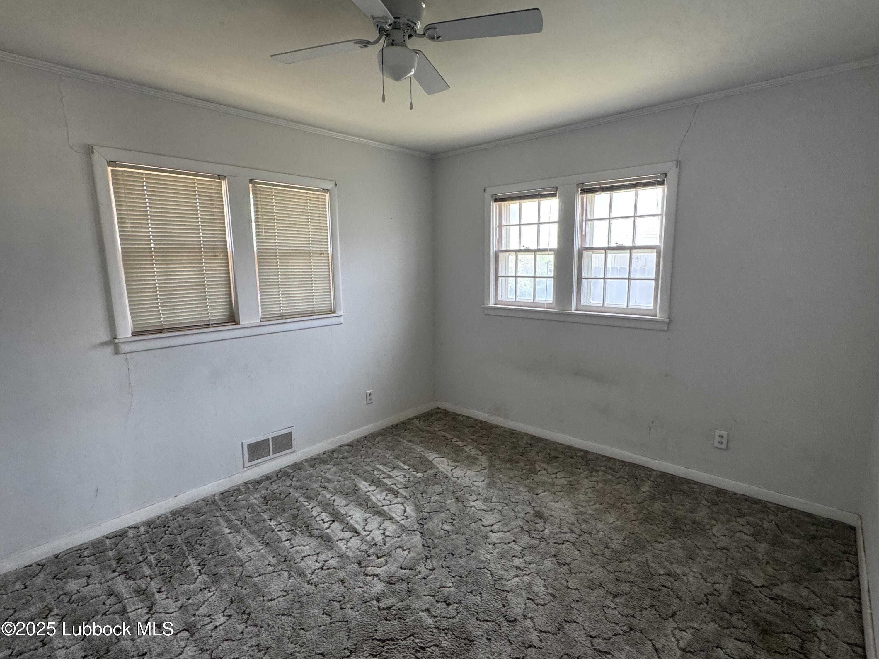 1404 West 7th Plainview, TX 79072 - Photo 17 of 23 IMG_7209