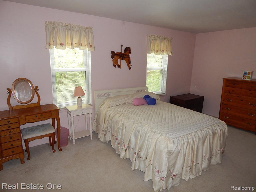 1235 Barneswood Lane Rochester, MI 48306 - Photo 21 of 27 bedrm2.jpg