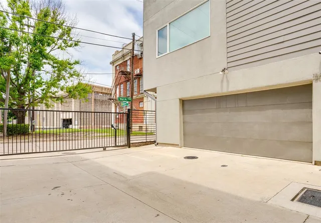 $3,250 | 1205 Hyde Court, Dallas, TX 75215