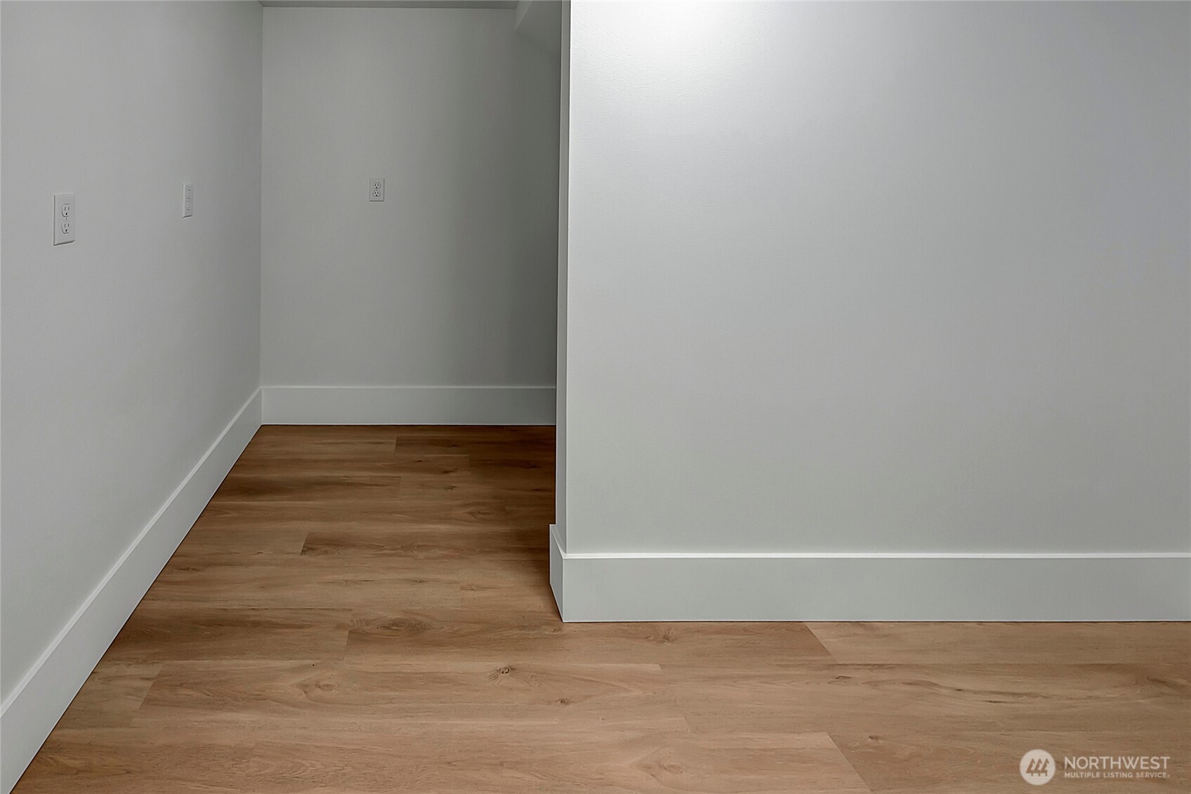 16211 Simonds Road Northeast Kenmore, WA 98028 - Photo 22 of 28