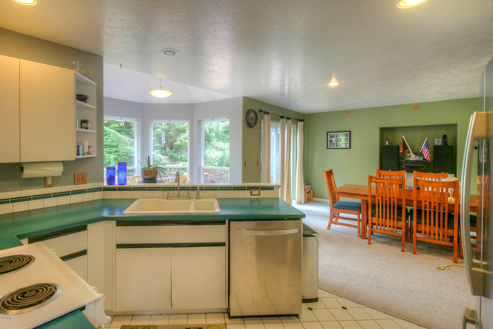 444 Hamer Road Siletz, OR 97380 - Photo 11 of 34 kitchen