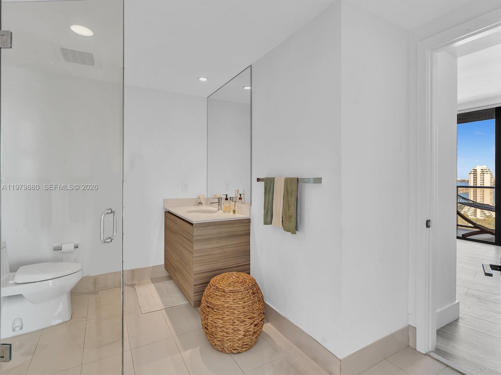 121 Northeast 34th Street, Unit 2104 Miami, FL 33137 - Photo 28 of 85