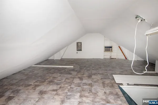 a view of entryway and hall