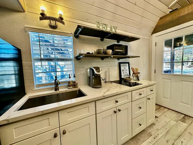 $199,500 | 318 Windsor Drive, Pottsboro, TX 75076