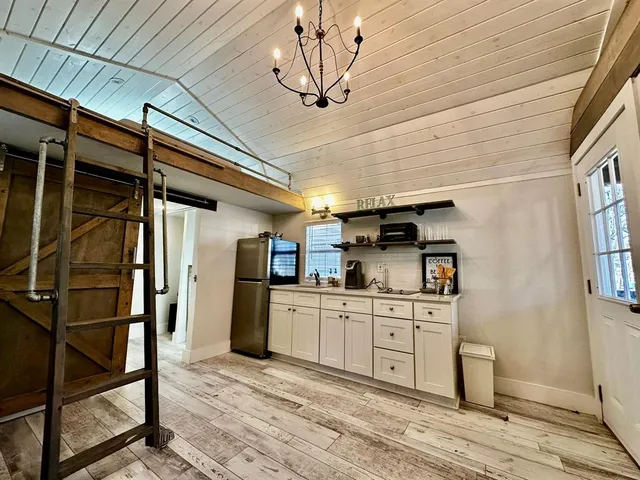 $199,500 | 318 Windsor Drive, Pottsboro, TX 75076