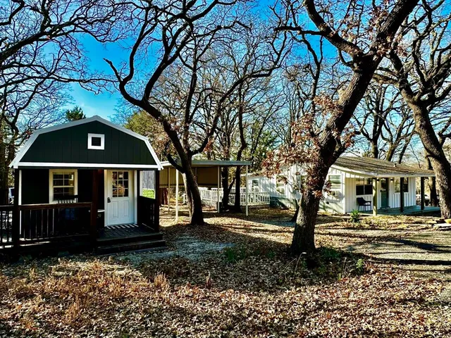 $199,500 | 318 Windsor Drive, Pottsboro, TX 75076
