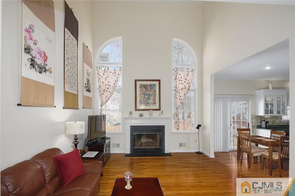 32 Putnam Road Monmouth Junction, NJ 08852 - Photo 2 of 25 Gallery Image 2