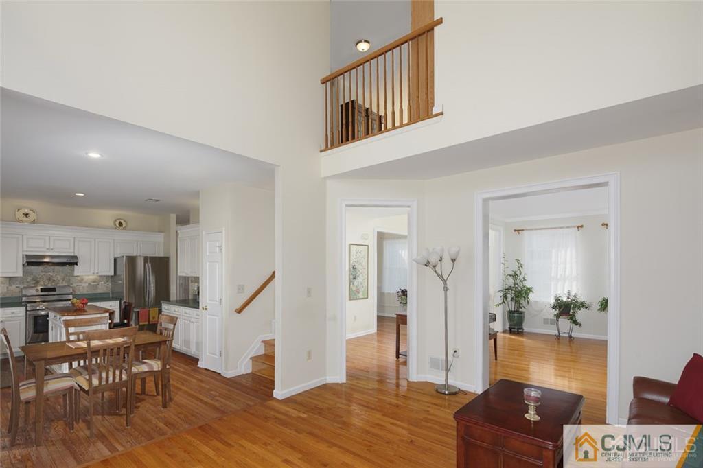 32 Putnam Road Monmouth Junction, NJ 08852 - Photo 3 of 25 Gallery Image 3