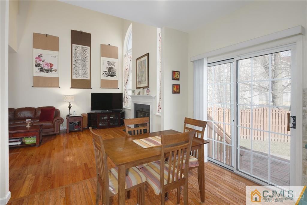 32 Putnam Road Monmouth Junction, NJ 08852 - Photo 4 of 25 Gallery Image 4