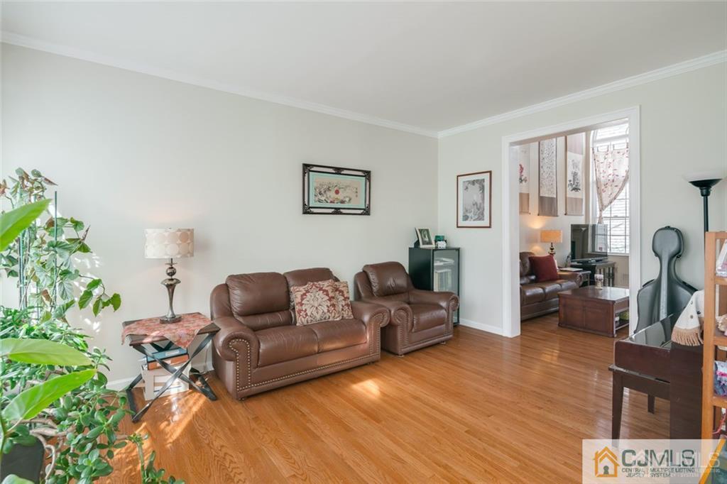32 Putnam Road Monmouth Junction, NJ 08852 - Photo 5 of 25 Gallery Image 5