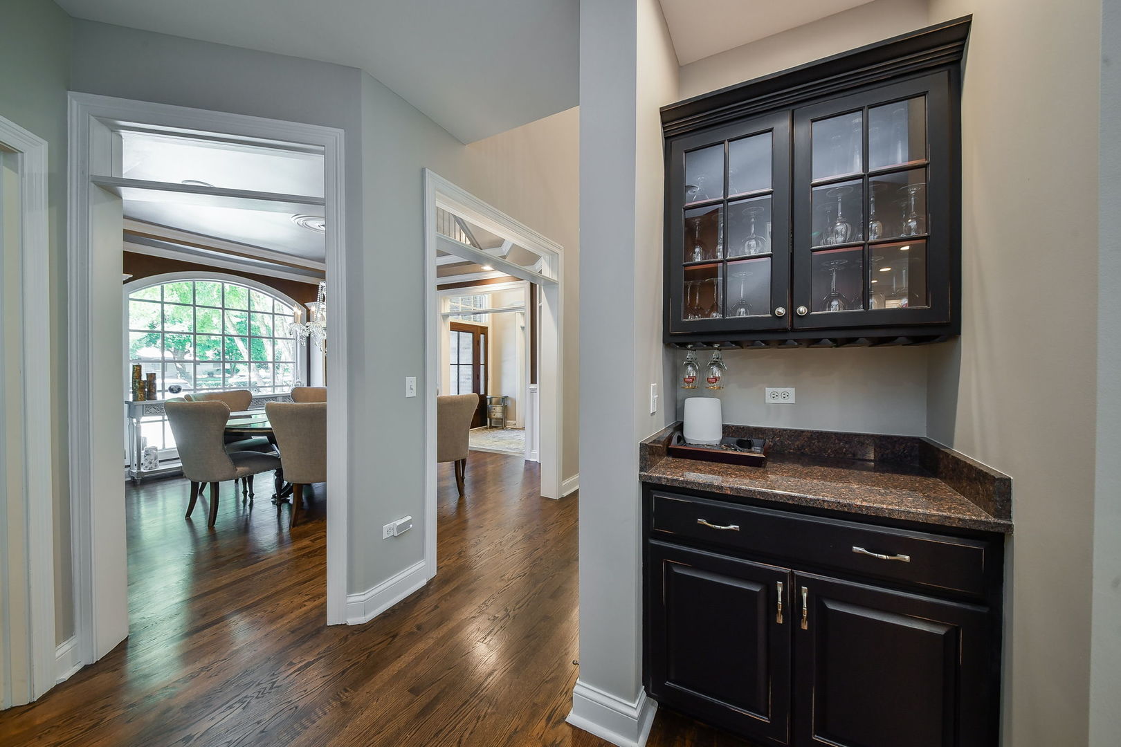760 East Bauer Road Naperville, IL 60563 - Photo 12 of 47 Gallery Image 12