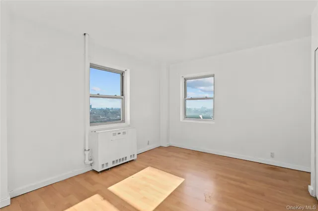 $235,000 | 8 Fordham Hill Ovl, Unit 16B | University Heights