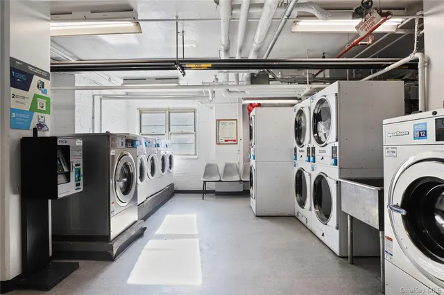 $235,000 | 8 Fordham Hill Ovl, Unit 16B | University Heights