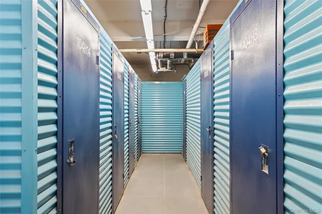 $235,000 | 8 Fordham Hill Ovl, Unit 16B | University Heights